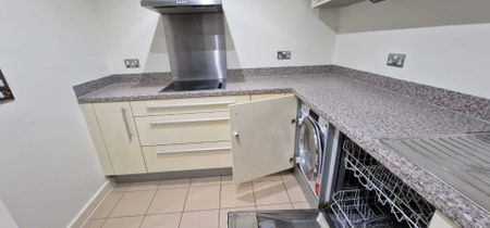 Price £1,300 pcm - Available Now - Furnished - Photo 5