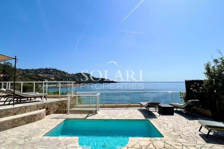 Villa pieds dans l'eau - accès mer - proche Cannes à Théoule-sur-Mer - Photo 5