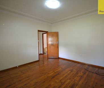 Comfortable Family Home - Photo 6