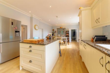 4 bedroom detached house to rent - Photo 5