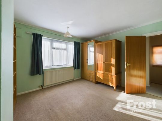 Ennerdale Crescent, Nr Burnham, Slough,SL1 - Photo 1