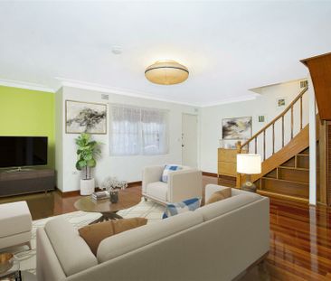Spacious Split Level 3 Bedroom Townhouse In The Heart Of Ashfield - Photo 1