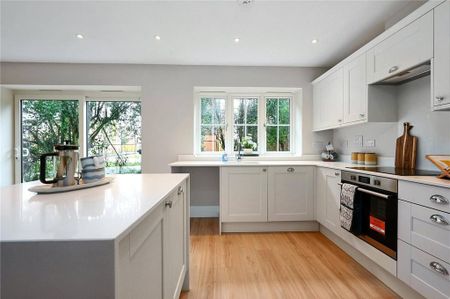 3 bedroom detached house to rent - Photo 3