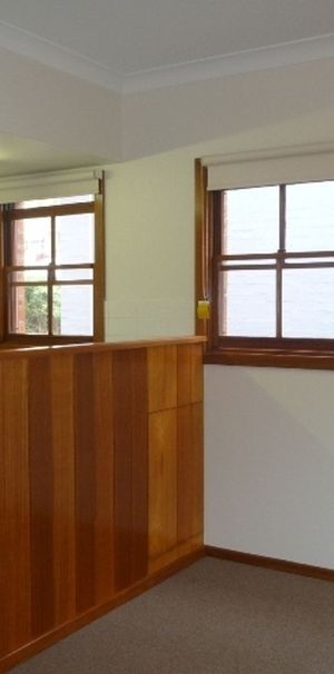 Handy & Convenient - Photo 1