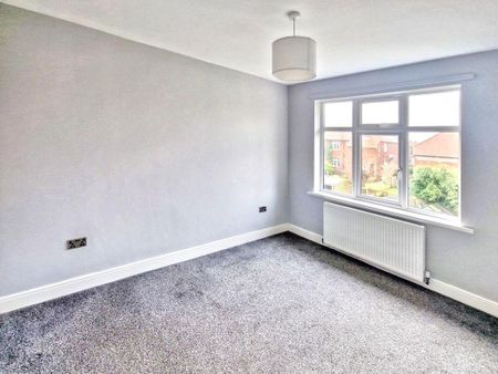 2 bed upper flat to rent in NE3 - Photo 2