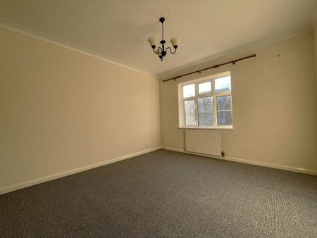 3 bedroom apartment to rent - Photo 2