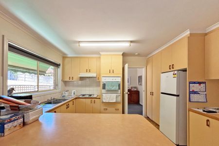 Family Home - Photo 5