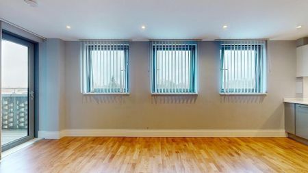 1 bedroom flat to rent - Photo 2