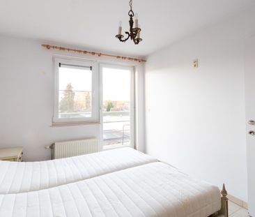 Ruim 2-slaapkamerappartement met terras en garagebox! - Photo 6