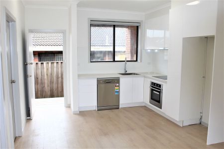 SPACIOUS 1 BEDROOM UNIT!!! - Photo 3