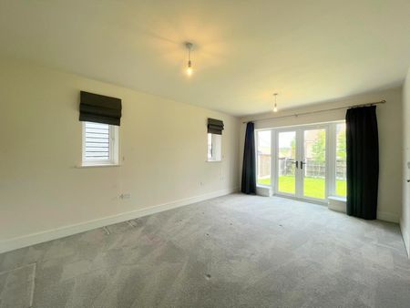 Green View, Ipswich, Baylham - Photo 2