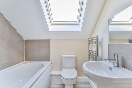 2 bedroom terraced house to rent - Photo 5