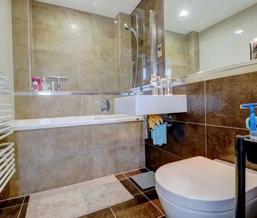 2 bedroom flat to rent - Photo 6