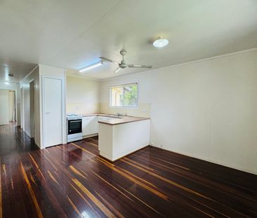 ENERGY-EFFICIENT LIVING! 3 BDR HOME WITH SOLAR – EXCELLENT LOCATION! - Photo 1