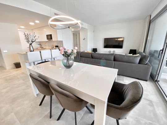 Apartment for rent in Estepona - Photo 1