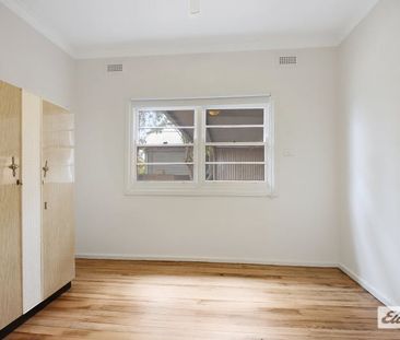 Charming 3-Bedroom Home in Prime Wodonga Location - Photo 2