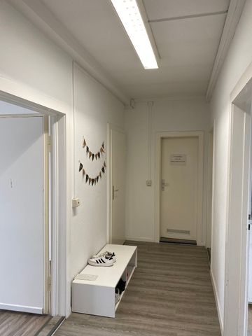 Zimmer 17,59 m² innerhalb einer 5er-WG // Kleiststr. 37, 2. OG, Zimmer 3004 - Photo 2