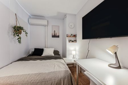 Flex Plus Room - Eglinton - Photo 5