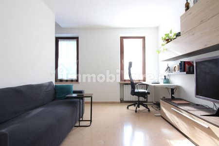 Bilocale viale Giuseppe Mazzini, 10b, Negrar, Negrar di Valpolicella - Photo 4