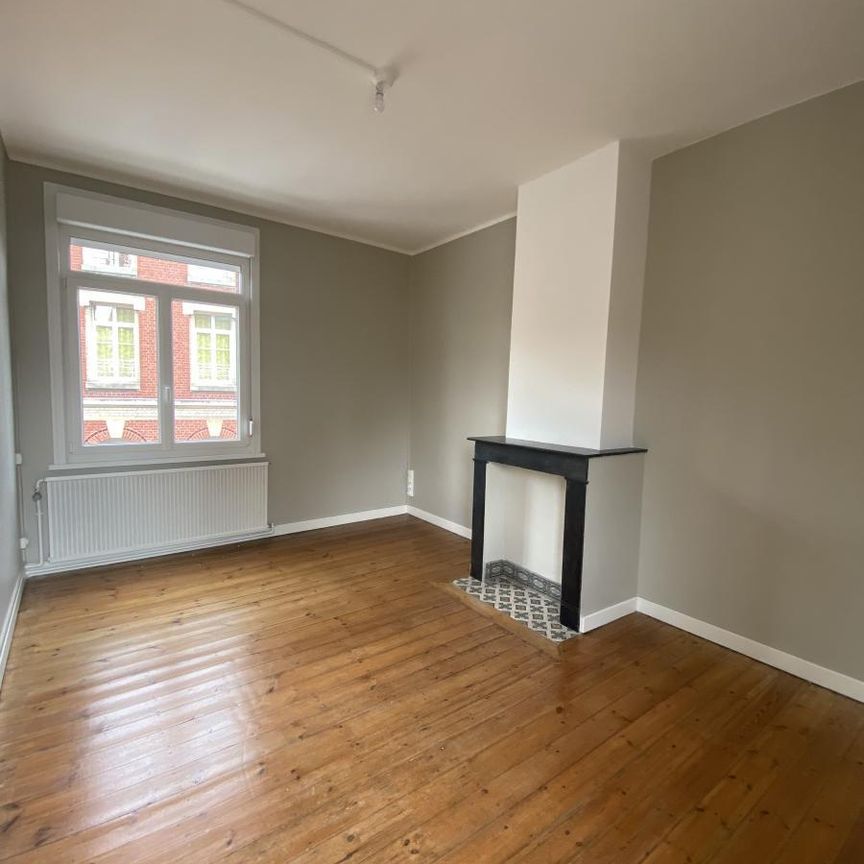 MAISON A LOUER à Cambrai (NORD) 59 - Photo 1