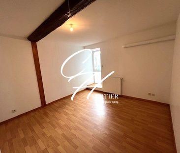 RIVES - Appartement T3 duplex + Cave - Photo 6