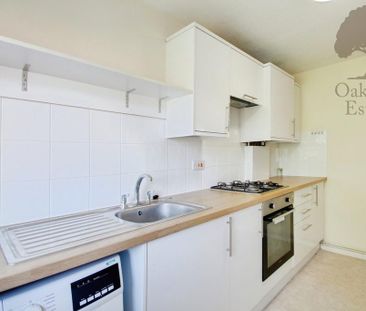 2 bedroom retirement property to rent - Photo 2