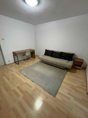 Aparatorii patriei etaj 3 turnu magurele - Photo 1