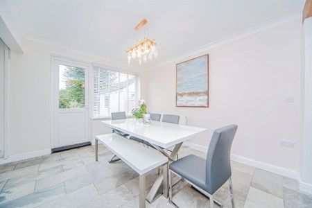 Liquid error: internal - Photo 2