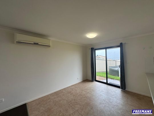 Modern Fully Fenced 4 bedroom Home - Photo 1