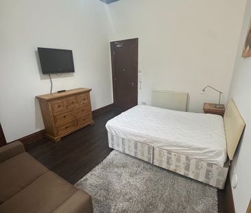 Studio Flat, Paisley Rd West, G51 - Photo 4