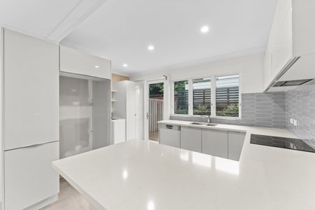 5/8 Dent Street, Merewether NSW 2291 - Townhouse For Rent | Domain - Photo 5