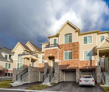 For Lease - 125 Lyall Stokes Circle, East Gwillimbury, Ontario - Photo 6