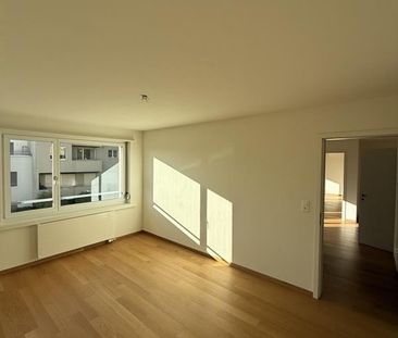 "Ruhige 3.5-Zimmer-Wohnung in Toplage: Urban Living trifft Naturidy... - Photo 6