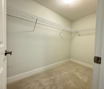 For Lease - 990 DEVERON Crescent Unit# 47, London South, Ontario - Photo 1