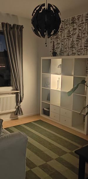 Hallgatan, Solna - Photo 1