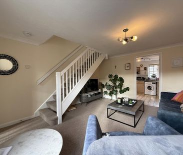 2 bedroom terraced house to rent - Photo 2
