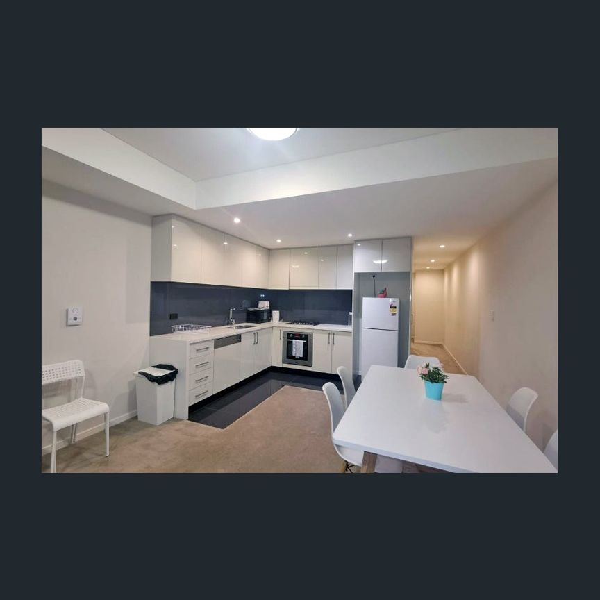 Stylish Ground Floor Apartment with Courtyard & Resort-Style Facilities – Fully Furnished and Move-In Ready - Photo 1