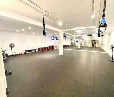 6 bedroom luxury Villa for rent in Marbella, Spain - Photo 2