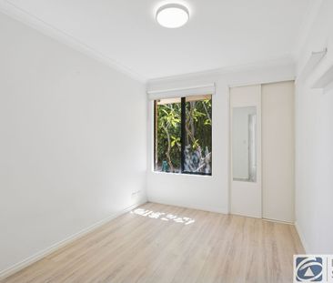 FANTASTIC VILLA IN PRIME LOCATION - Photo 5