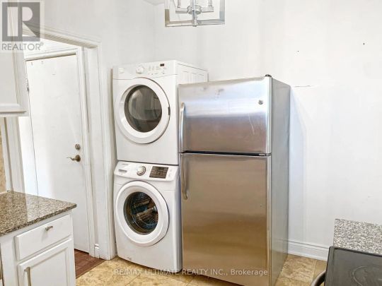 154A CHRISTIE STREET - Photo 1