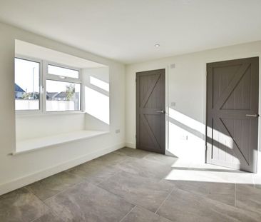 3 bedroom House To Let - Photo 5