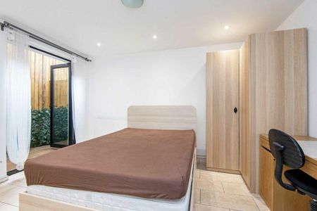 City Road, Islington, EC1V - Photo 4