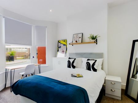 4 Bedroom House - Photo 2