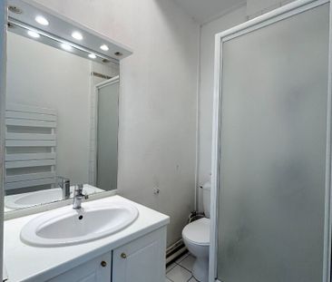 Location Appartement 1 pièce 32m² - Photo 2