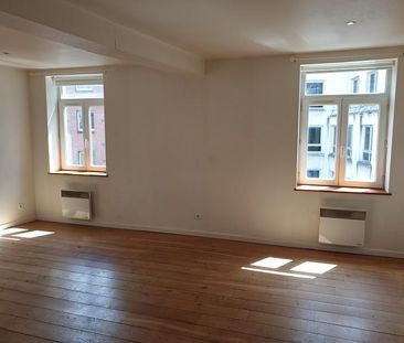 Appartement à Louer à LILLE 760 € - Photo 2