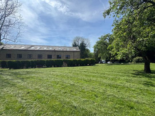 Woodleigh Hall Mews, Knott Lane, Rawdon - Photo 1