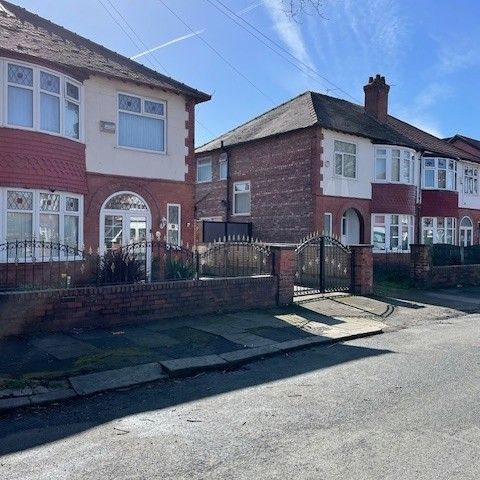 Room in a Shared House, Coleridge Road, M16 - Photo 1