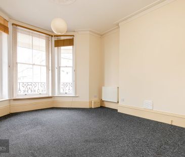 2 bed flat to rent in Warrior Square, St Leonards-on-Sea - Photo 4