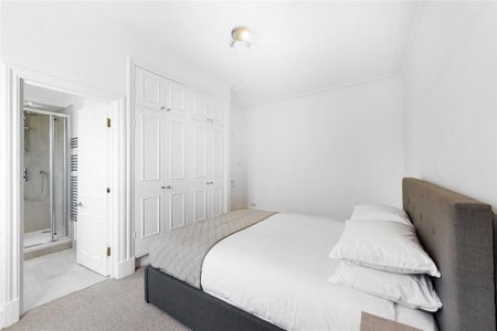 3 bedroom apartment to rent - Photo 4