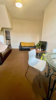 2 bedroom house to rent - Photo 1